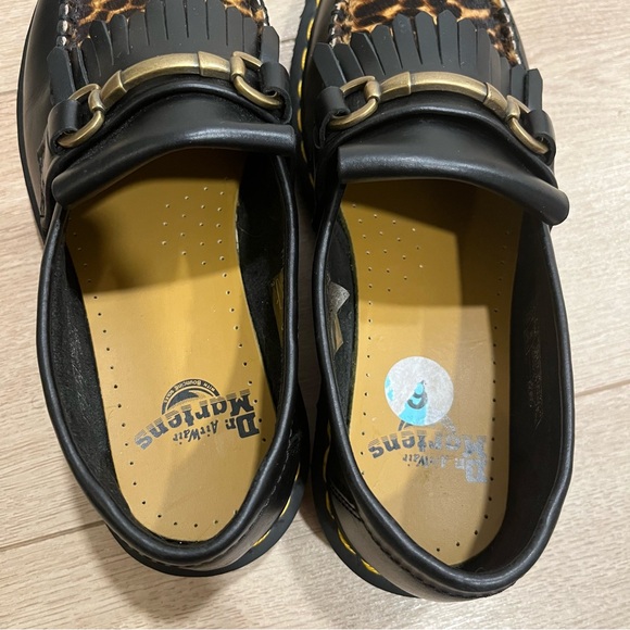 Dr. Martens Women’s Snaffle Loafer Black Leather Leopard Hair Size 8 - Picture 7 of 10